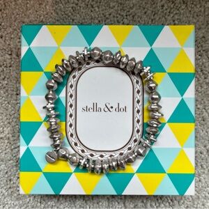 Stella and Dot Silver Nicholette Stretch Bracelet NIB